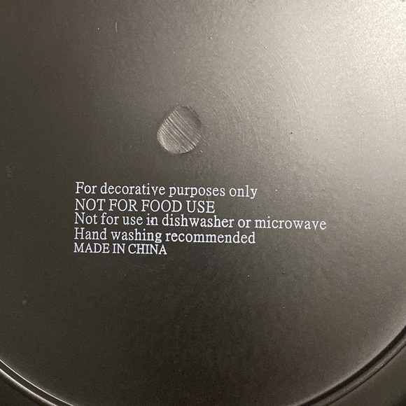 Decorative plates bundle - Picture 9 of 9